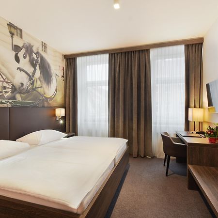 Hotel Lucia Wien Ngoại thất bức ảnh