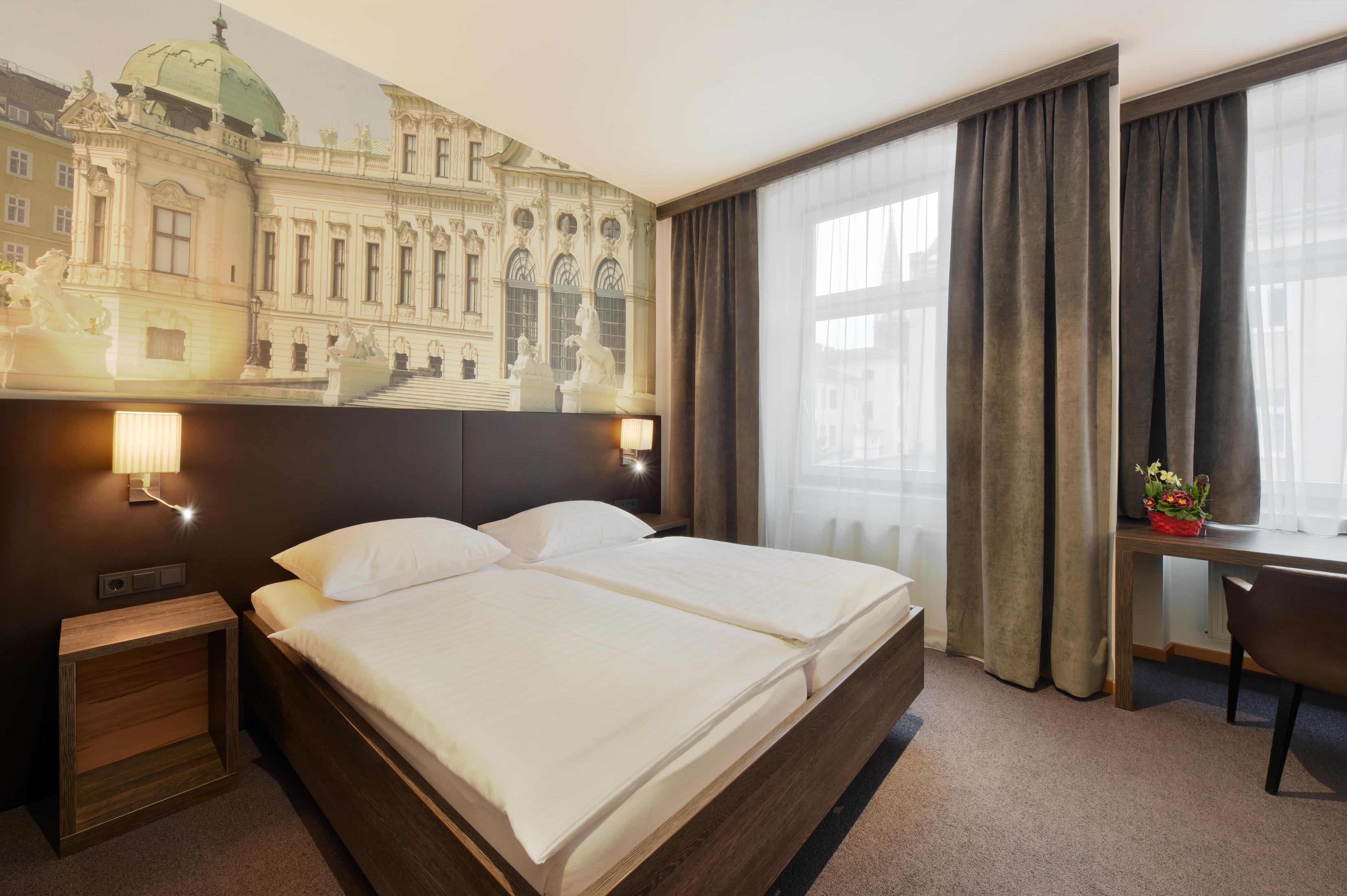 Hotel Lucia Wien Ngoại thất bức ảnh