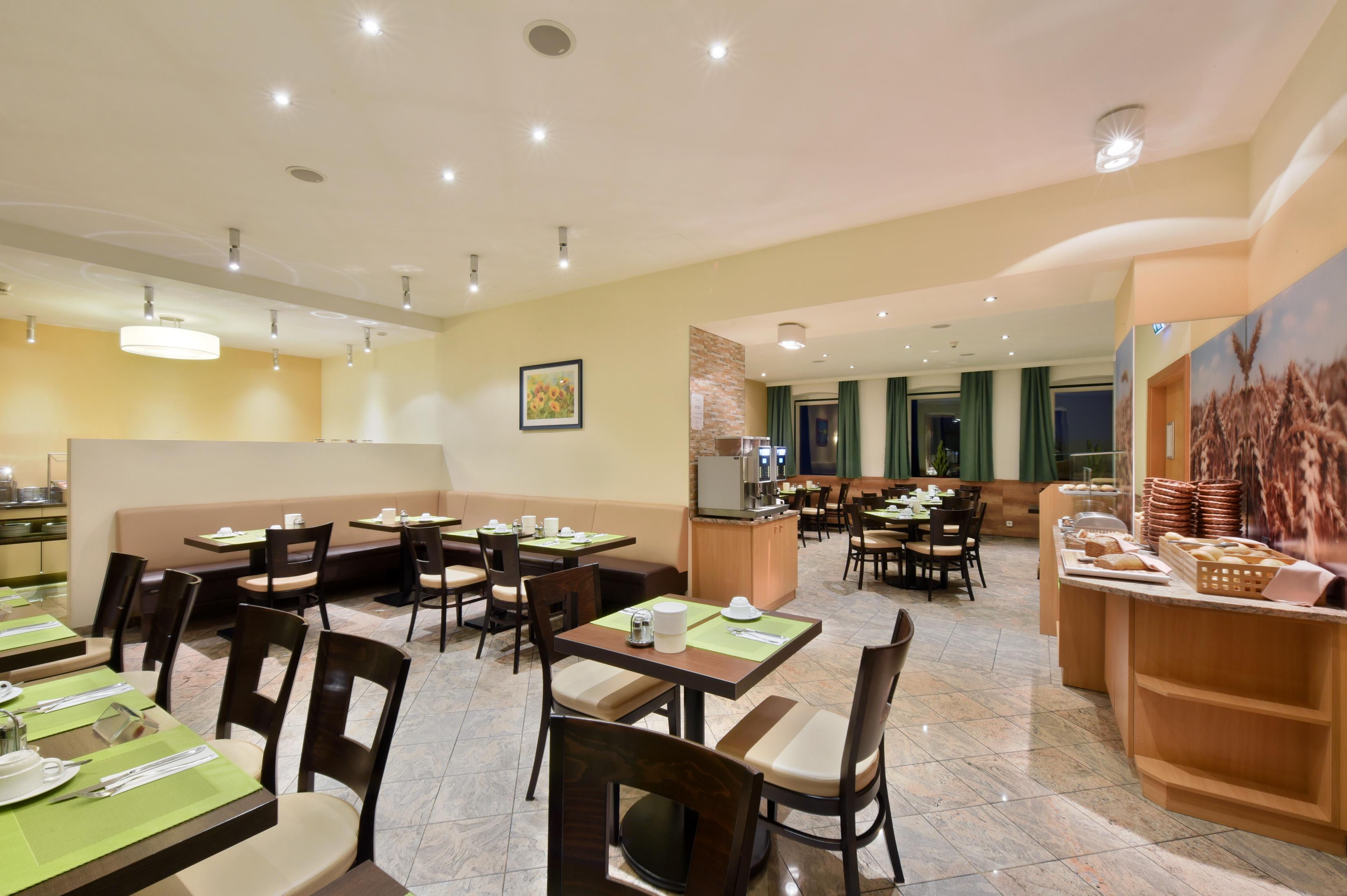 Hotel Lucia Wien Ngoại thất bức ảnh