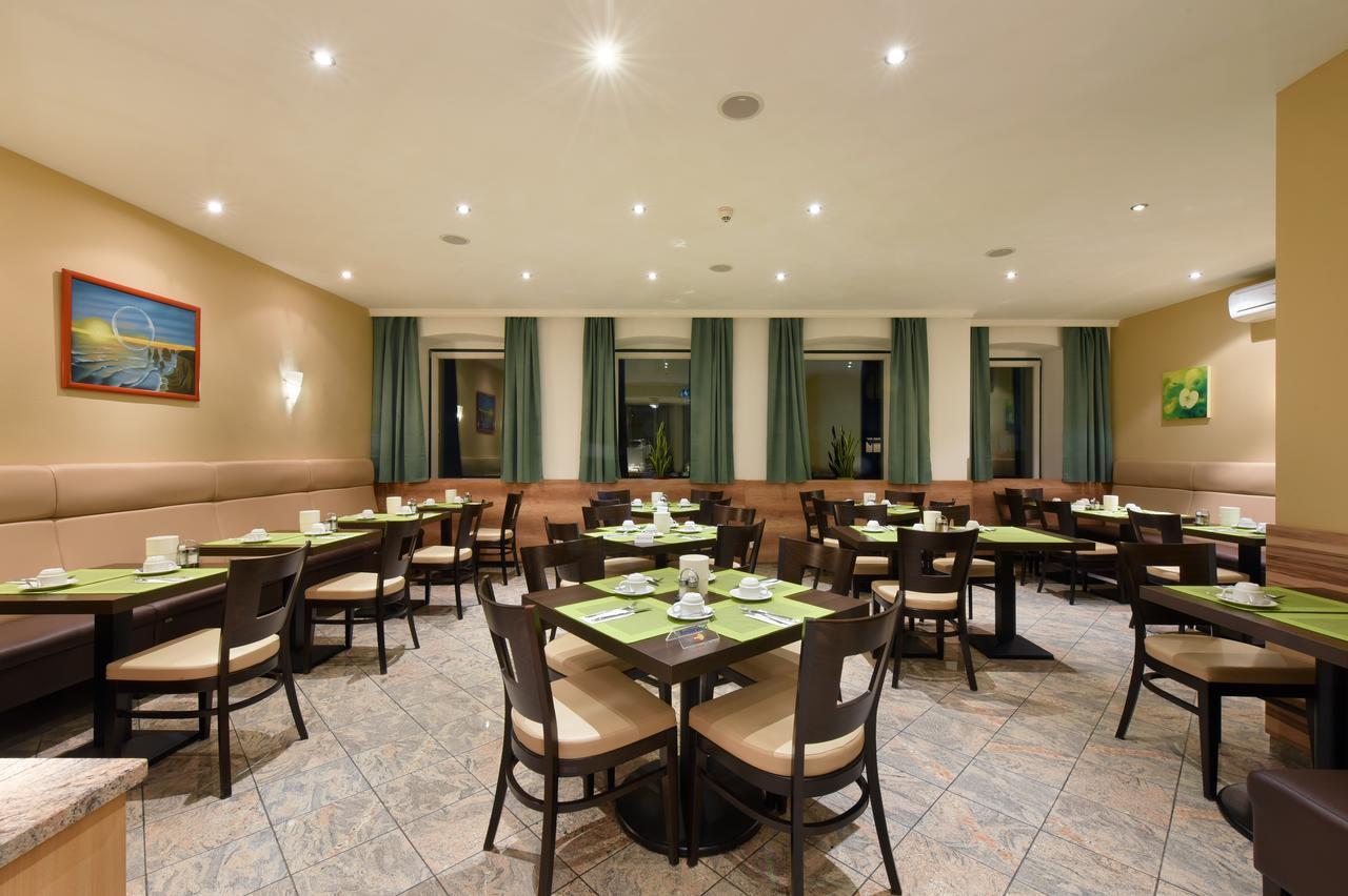 Hotel Lucia Wien Ngoại thất bức ảnh